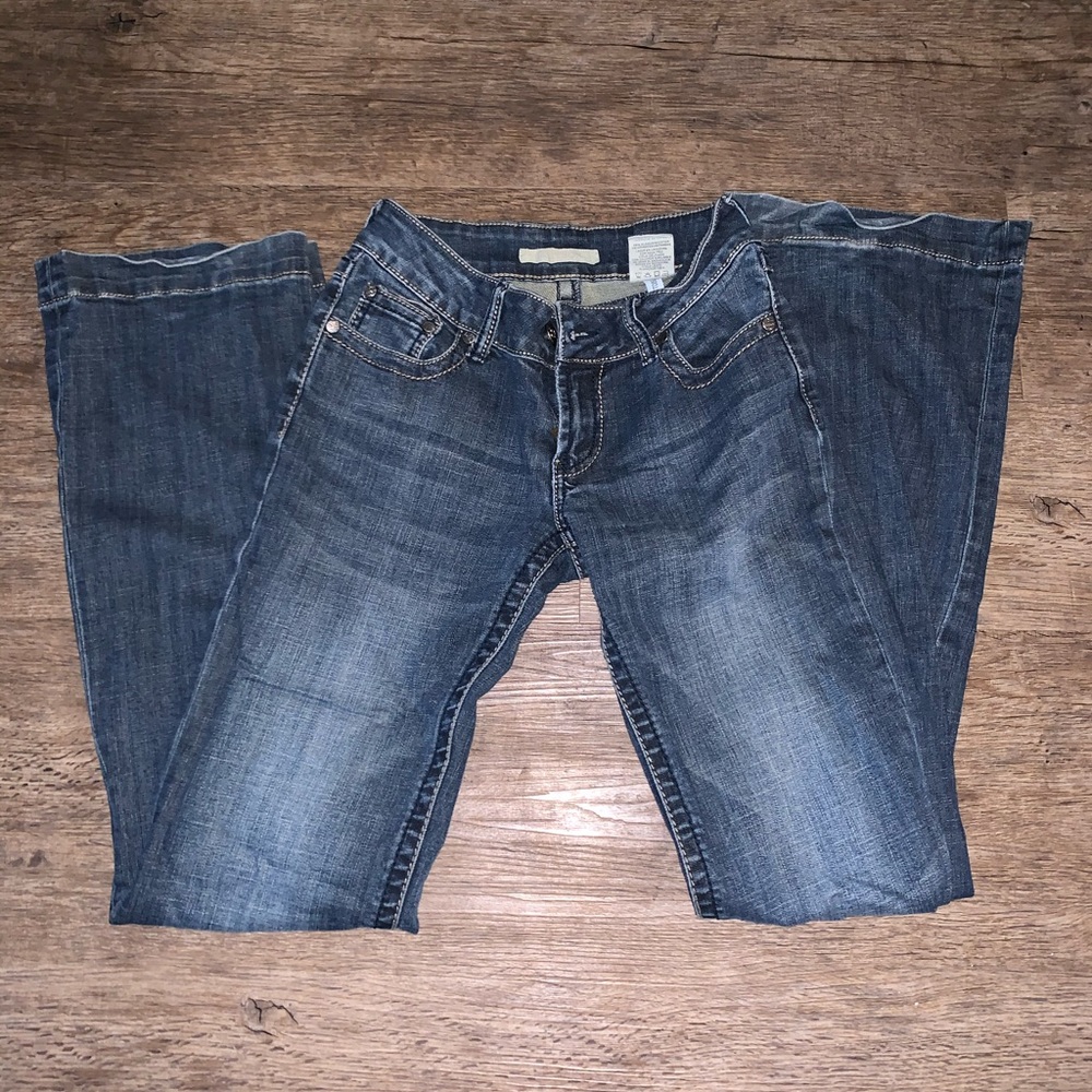 Stetson jeans. Size 2 long. In great condition.